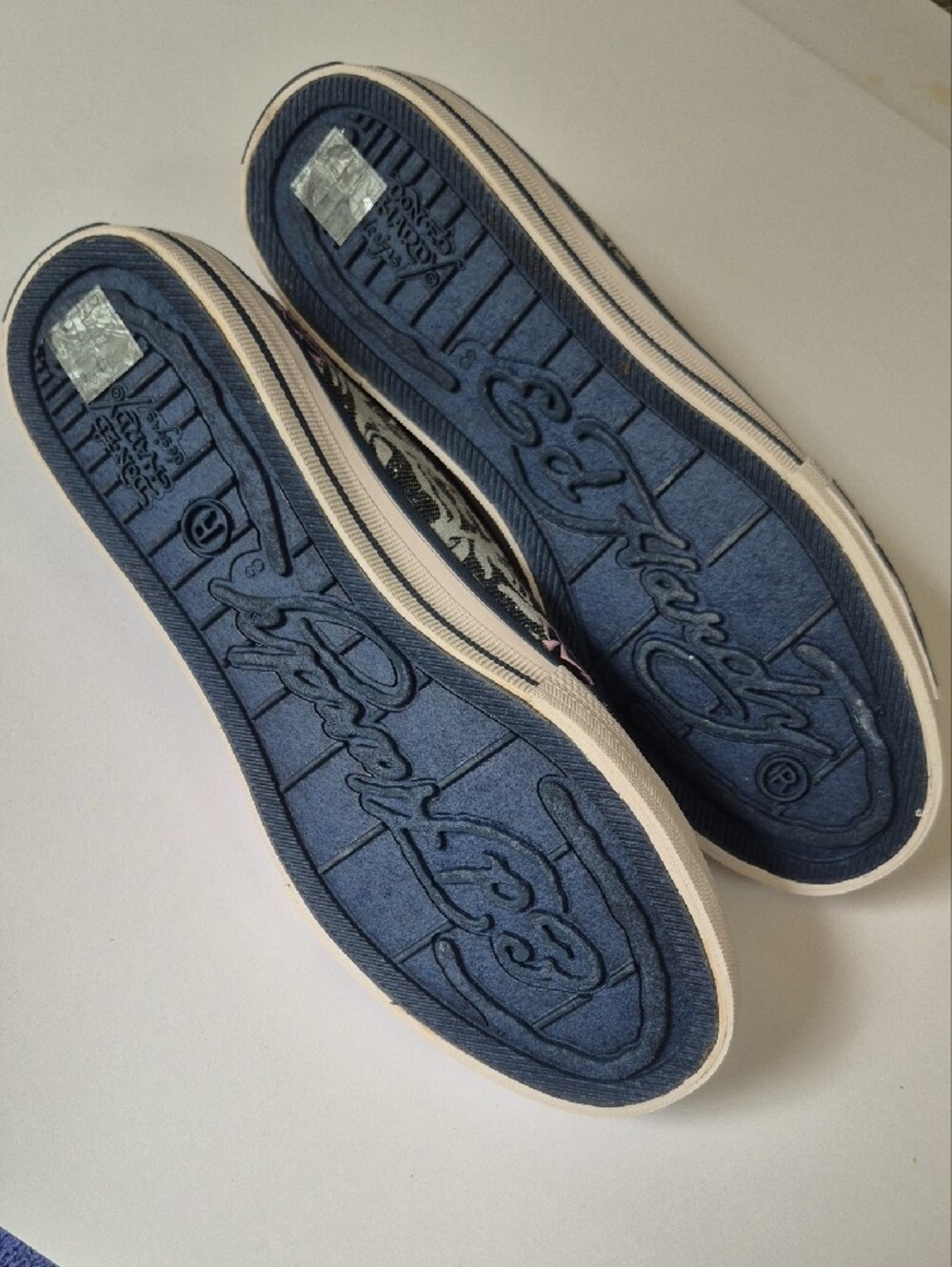 Like New Ed Hardy Y2K Blue Red Slip-On Sneakers sz 8 - Picture 6 of 7